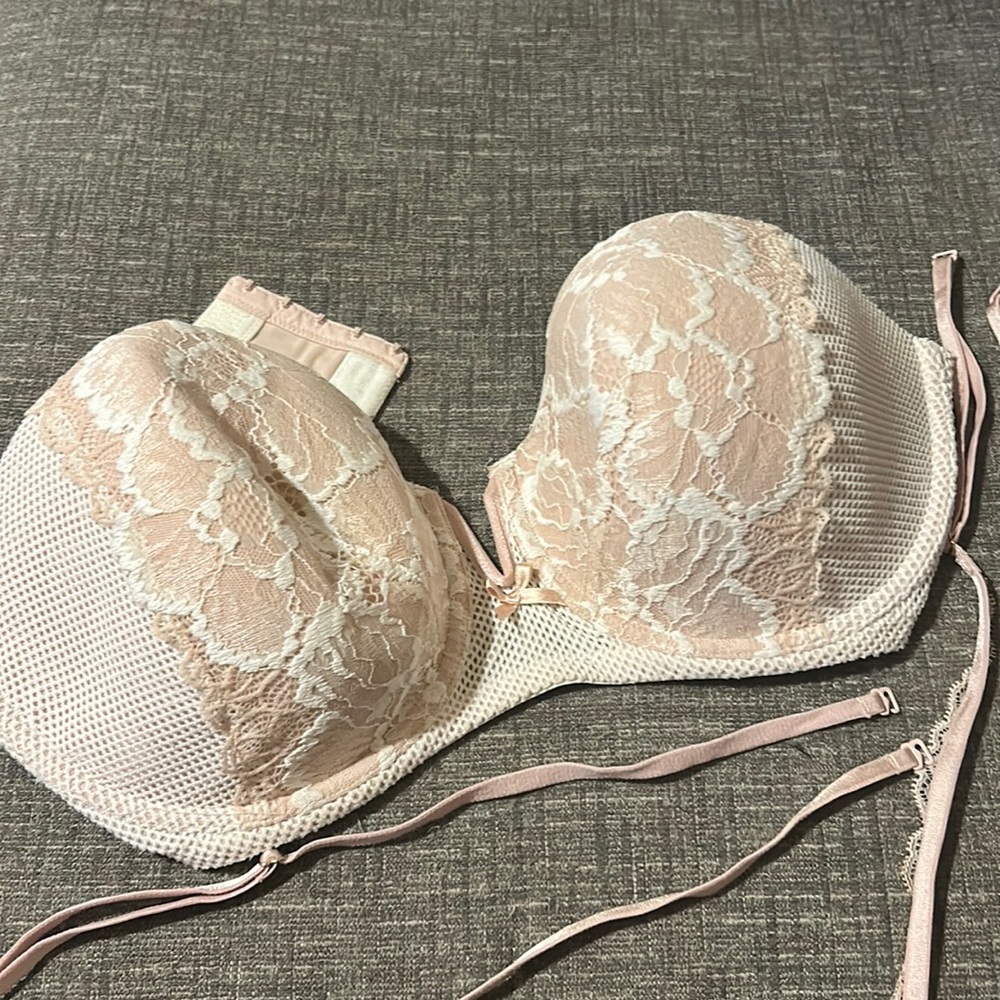 Cacique Strapless Bra